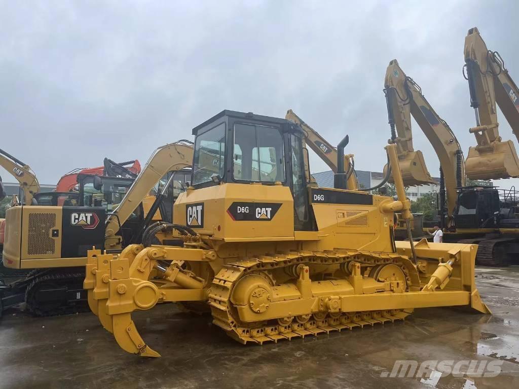 CAT D 6 G ブルドーザー