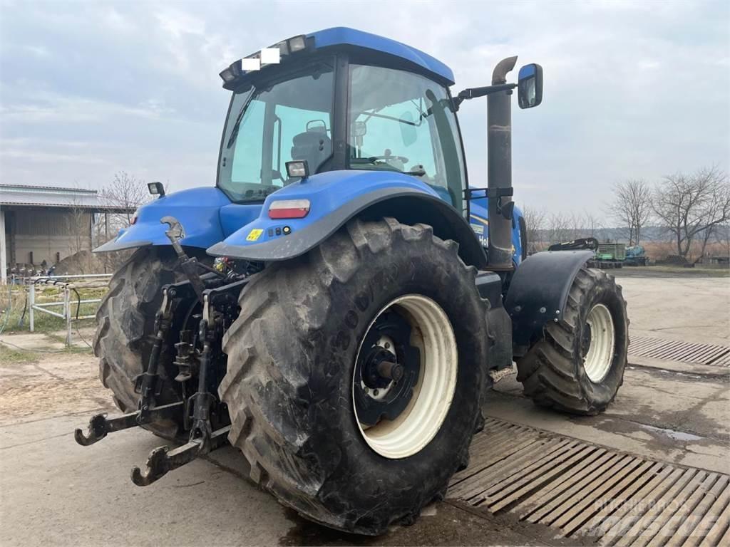 New Holland T8040 トラクター