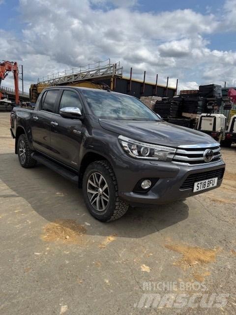 Toyota Hilux ピックアップ／ドロップサイド