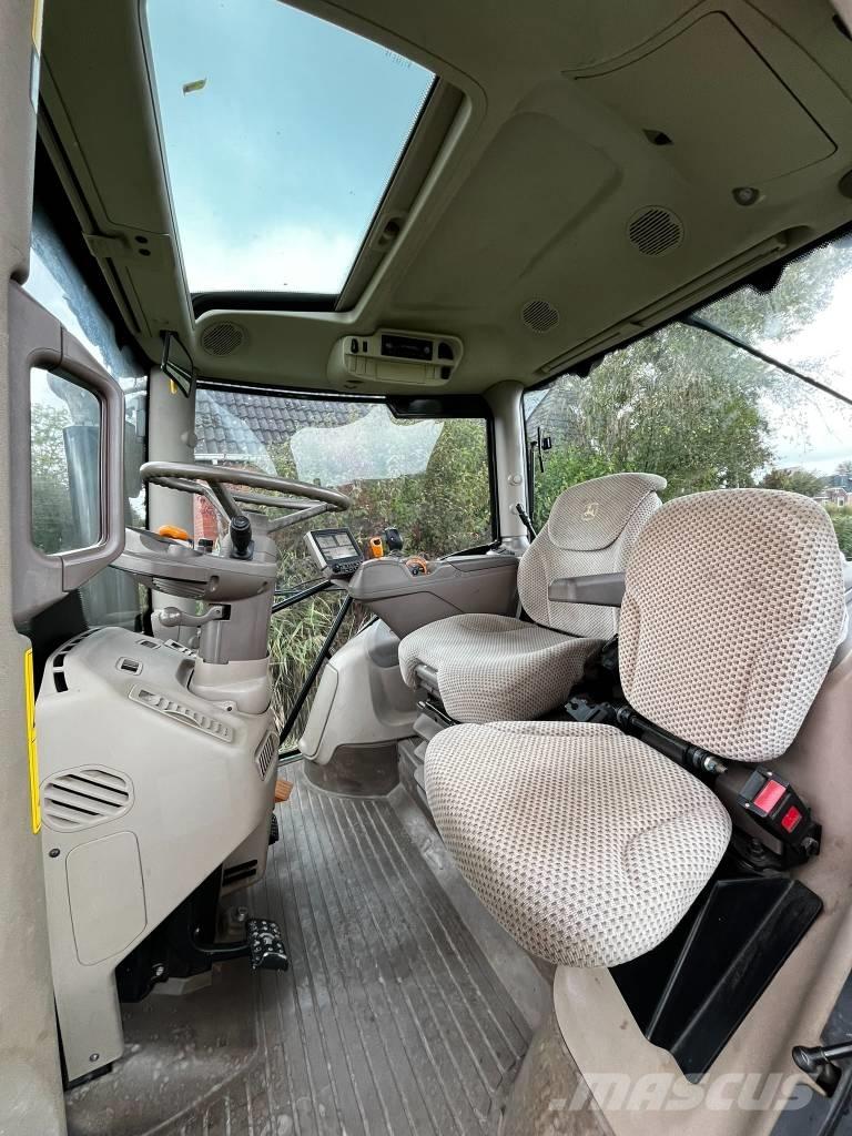 John Deere 6110 R トラクター