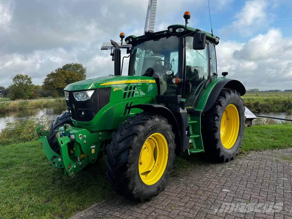 John Deere 6110 R トラクター