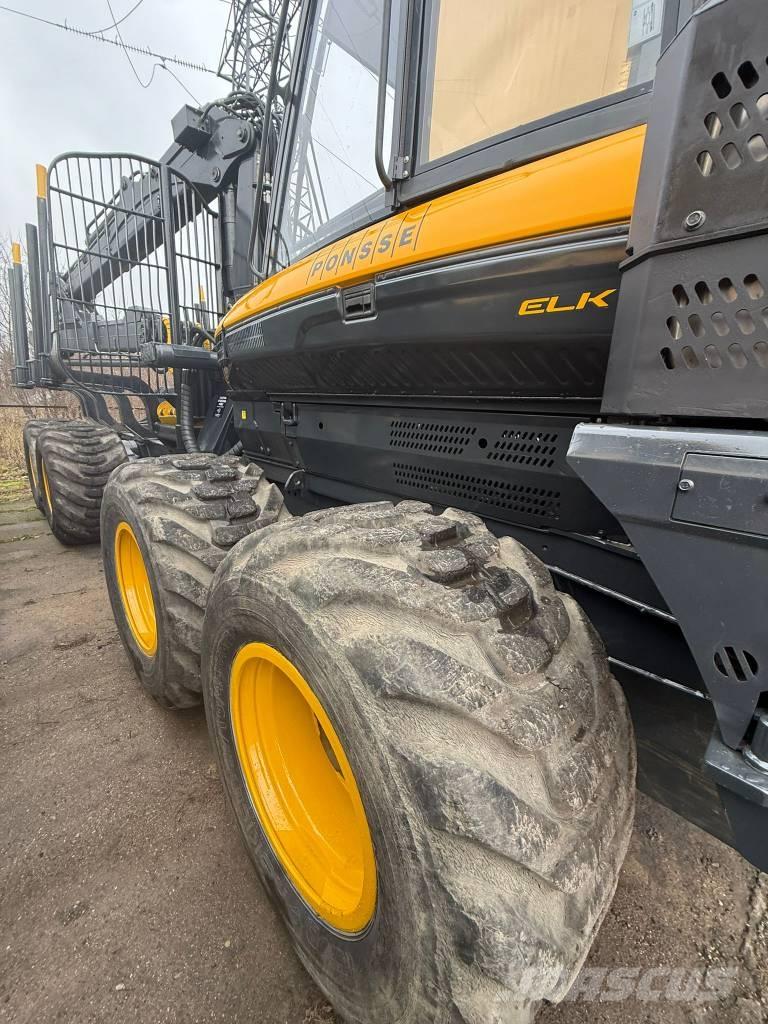 Ponsse Elk フォワーダー