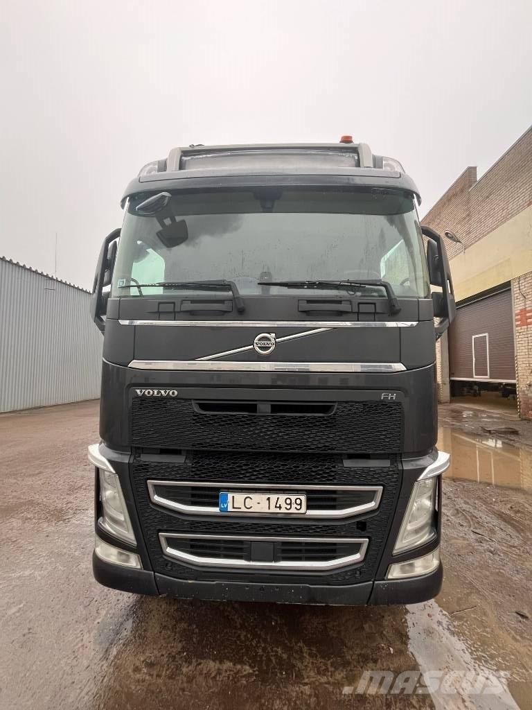 Volvo FH 木材トラック