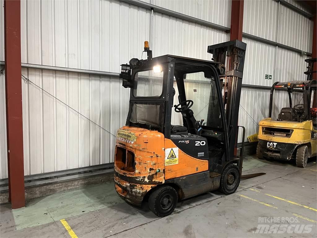 Doosan D20SC-5 ディーゼル・軽油