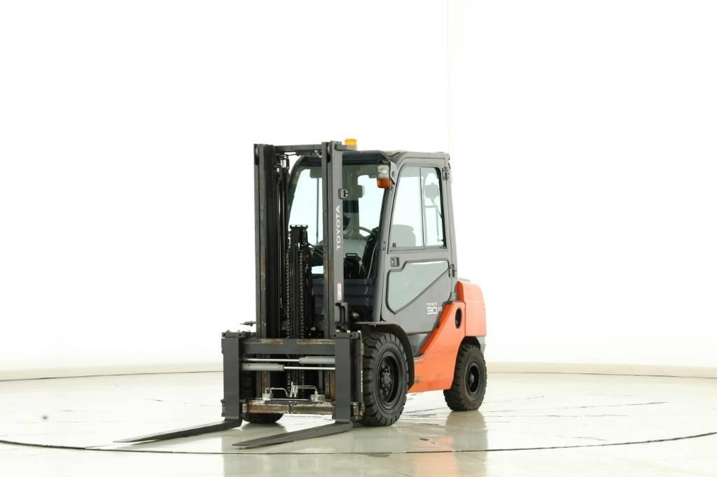 Toyota 02-8-FDF-30 ディーゼル・軽油