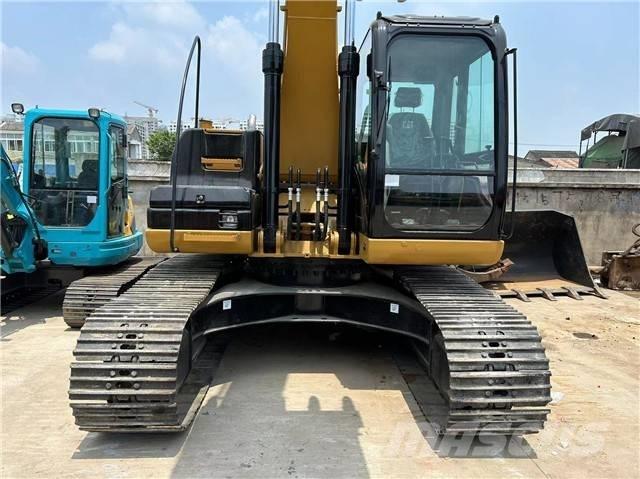 CAT 320 D 大型油圧ショベル12t以上（パワーショベル・ユンボ）
