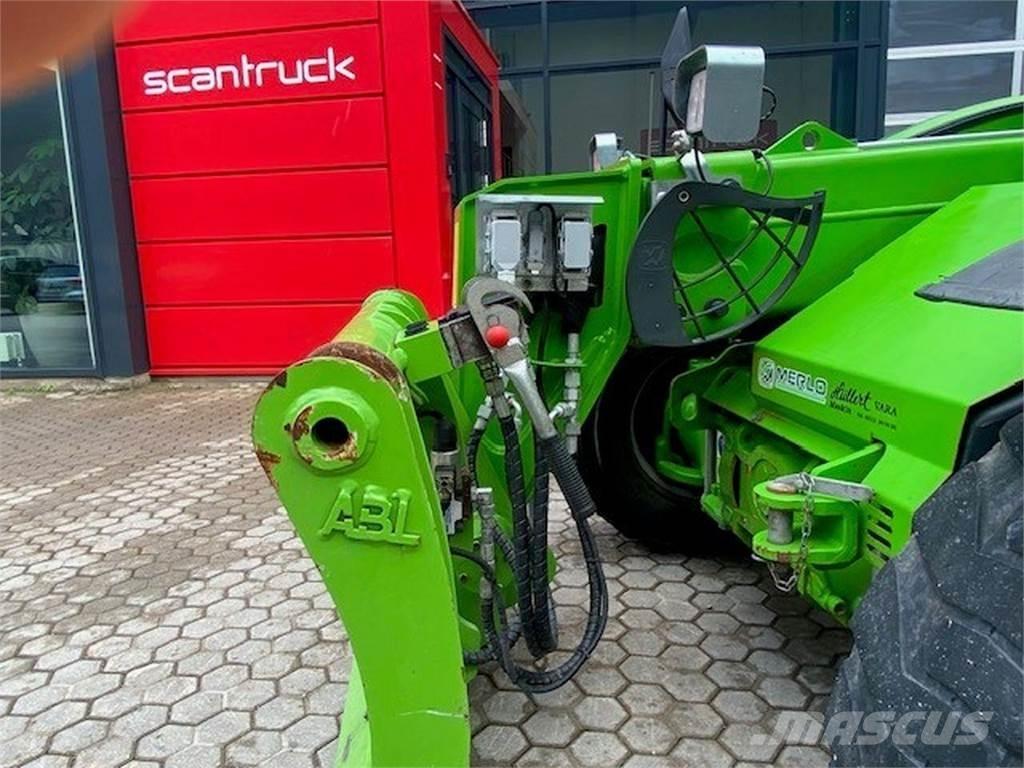 Merlo P27.6 TOP テレスコーピックハンドラー