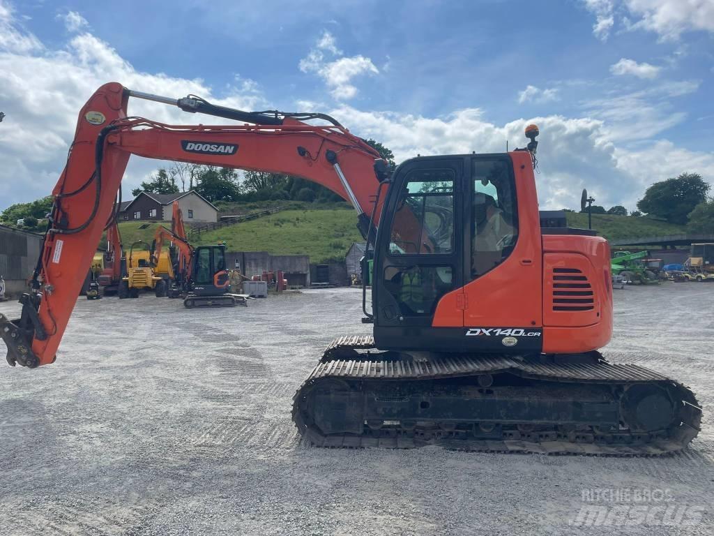 Doosan dx140 lcr-5 大型油圧ショベル12t以上（パワーショベル・ユンボ）