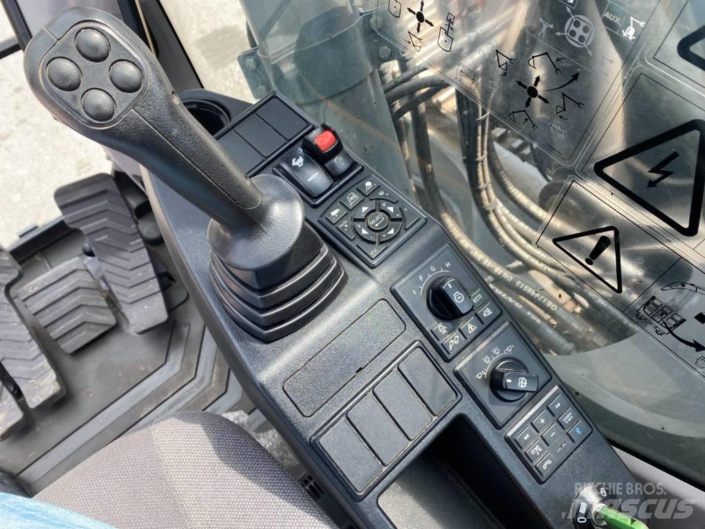 Volvo EC200 ENL 大型油圧ショベル12t以上（パワーショベル・ユンボ）