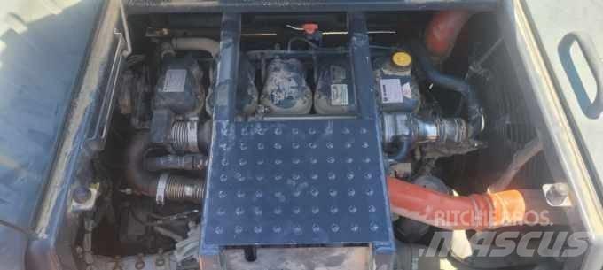 Doosan DX 300 LC-5 大型油圧ショベル12t以上（パワーショベル・ユンボ）