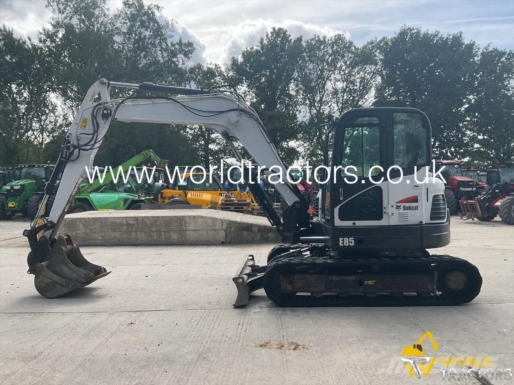 Bobcat E 85 中型油圧ショベル 7ｔ-12ｔ（ユンボ・パワーショベル・バックホー）