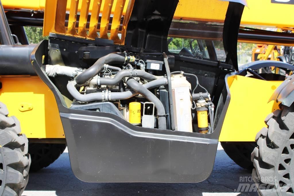 JCB 507-42 テレスコーピックハンドラー