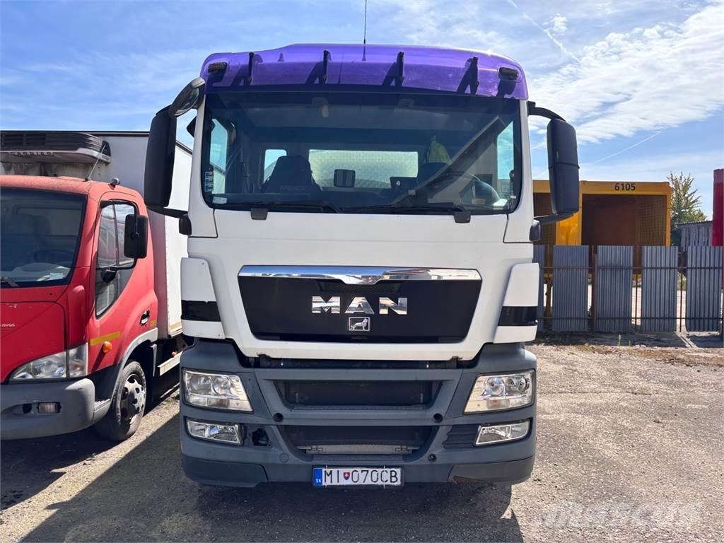 MAN TGS 26.440 6X2 タンカートラック