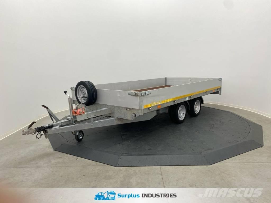 Eduard P4 フラットベッド／ドロップサイドトレーラー