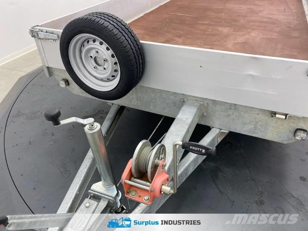 Eduard P4 フラットベッド／ドロップサイドトレーラー