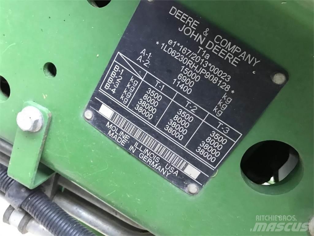 John Deere 6230R トラクター