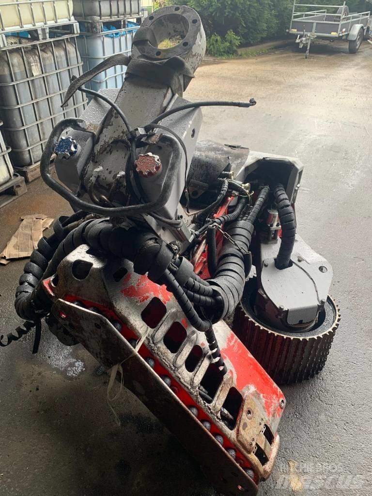 Log Max 6000 V 枝払い機