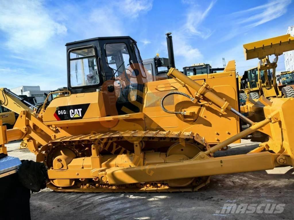 CAT D6G ブルドーザー