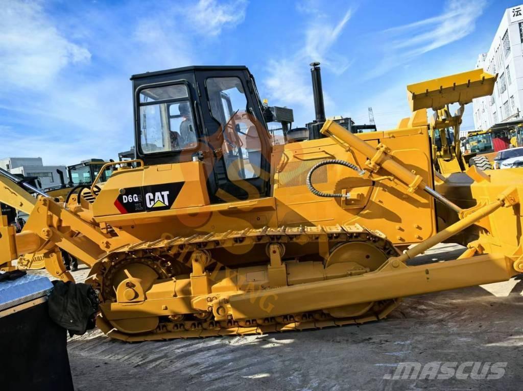 CAT D6G ブルドーザー