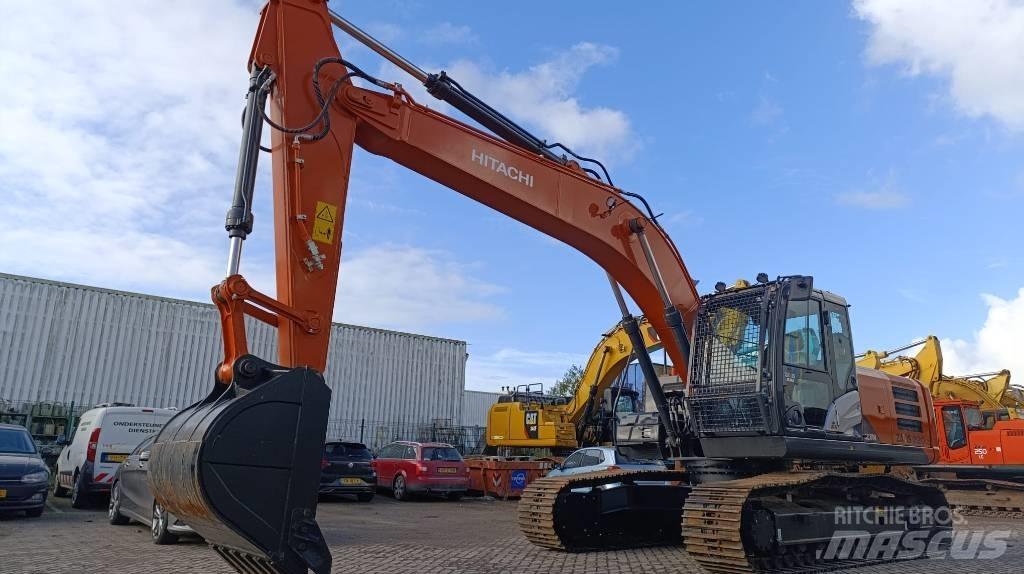 Hitachi ZX 220 LC 大型油圧ショベル12t以上（パワーショベル・ユンボ）