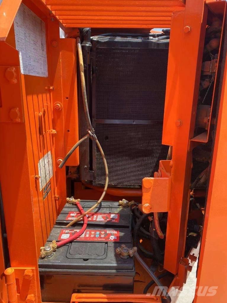 Hitachi ZX 60 ミニ油圧ショベル 7t以下（ミニユンボ・ミニディガー）