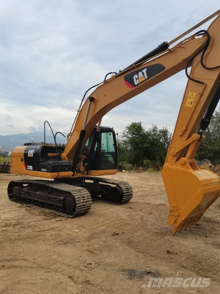 CAT 320D 大型油圧ショベル12t以上（パワーショベル・ユンボ）