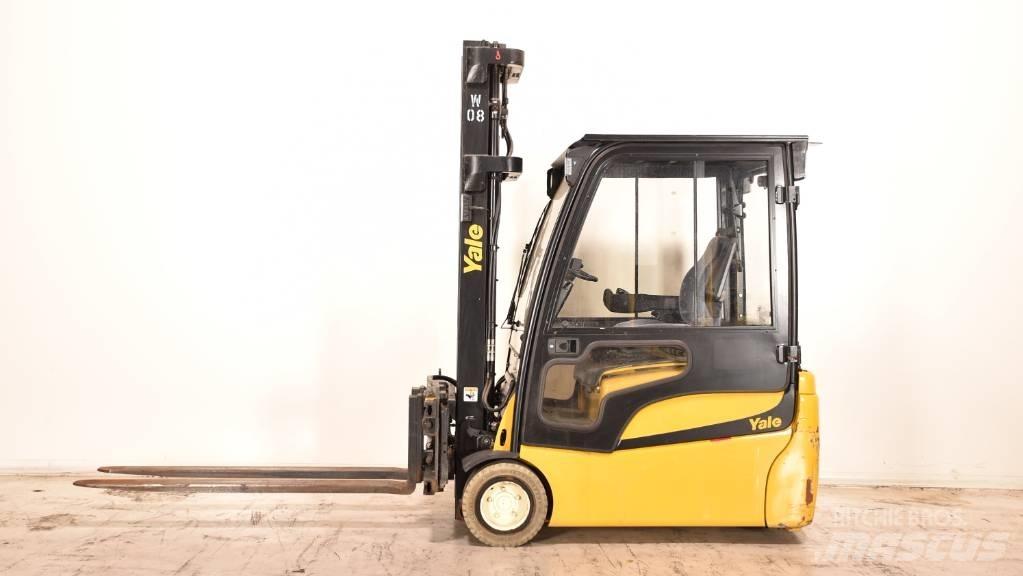 Yale ERP 20 VTLWB バッテリーフォークリフト