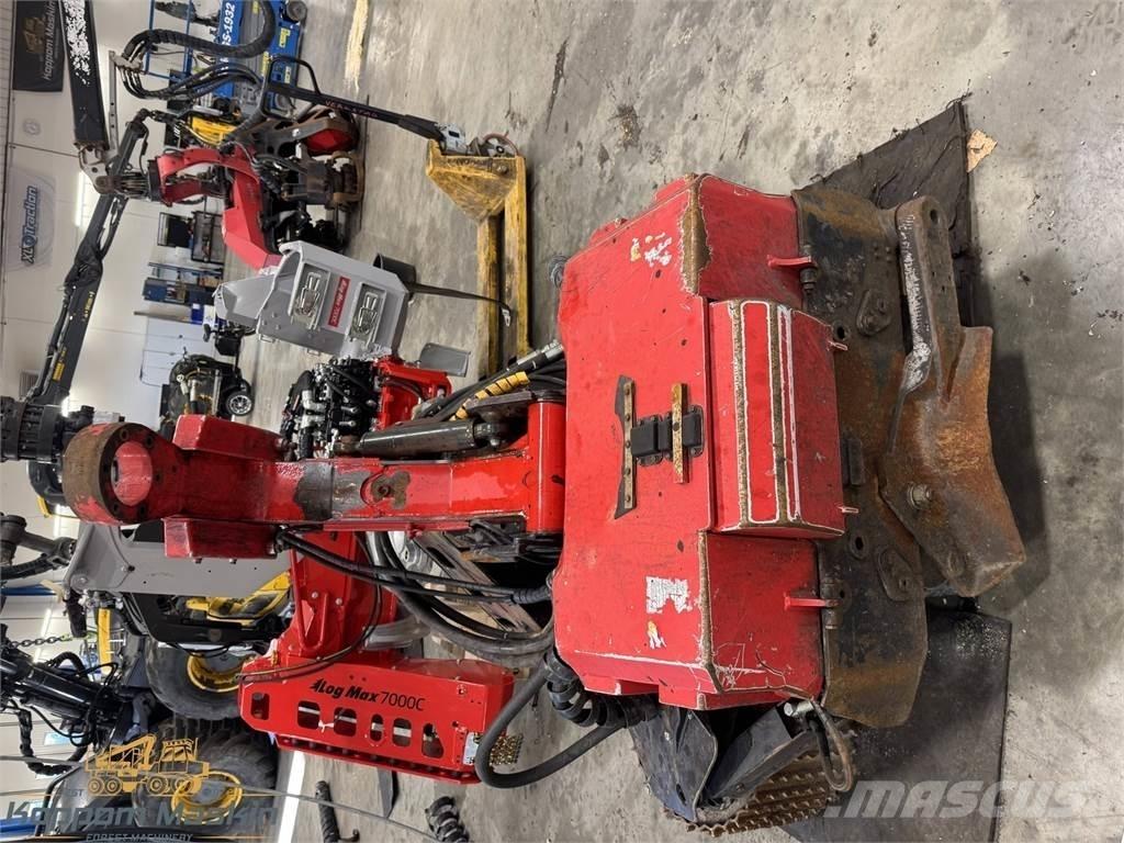 Komatsu S132 ハーベスタヘッド