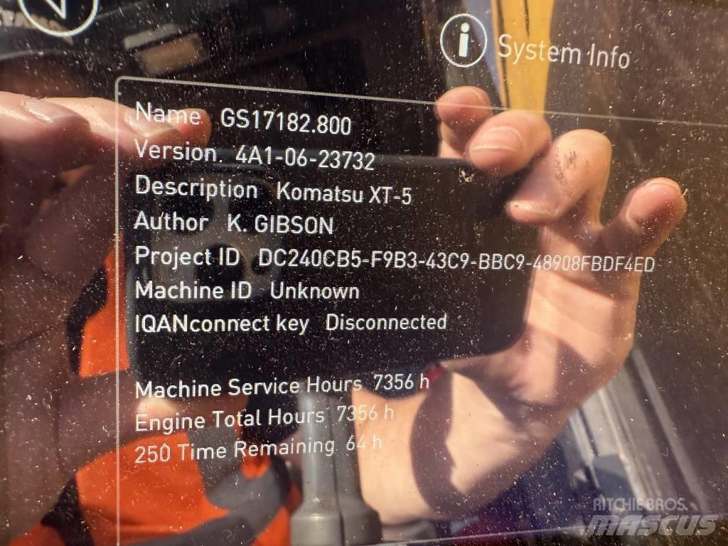 Komatsu XT 445 L-5 フェラーバンチャー
