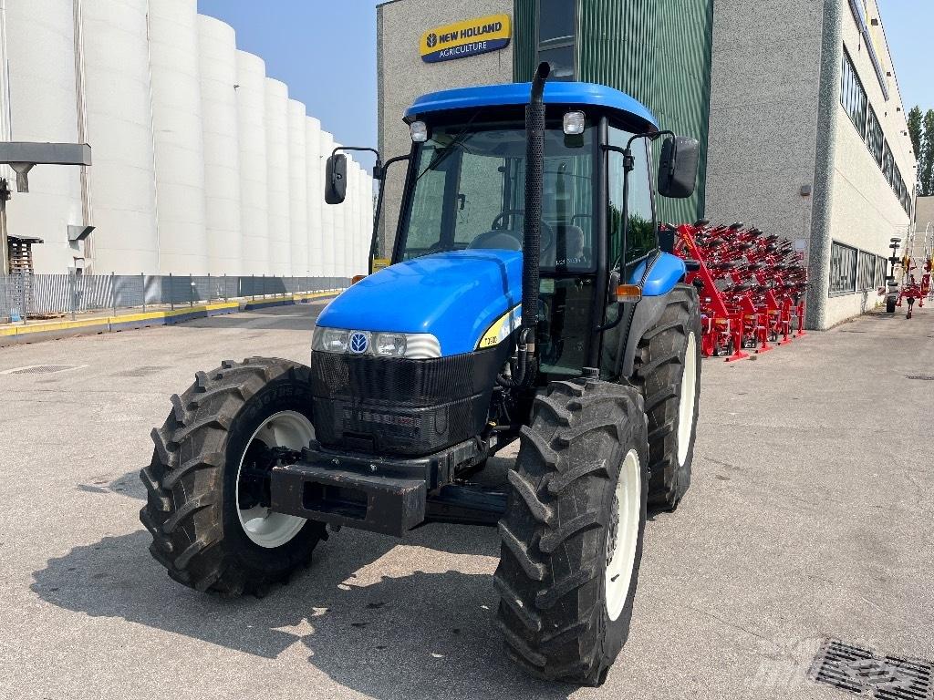 New Holland TD 90 D トラクター