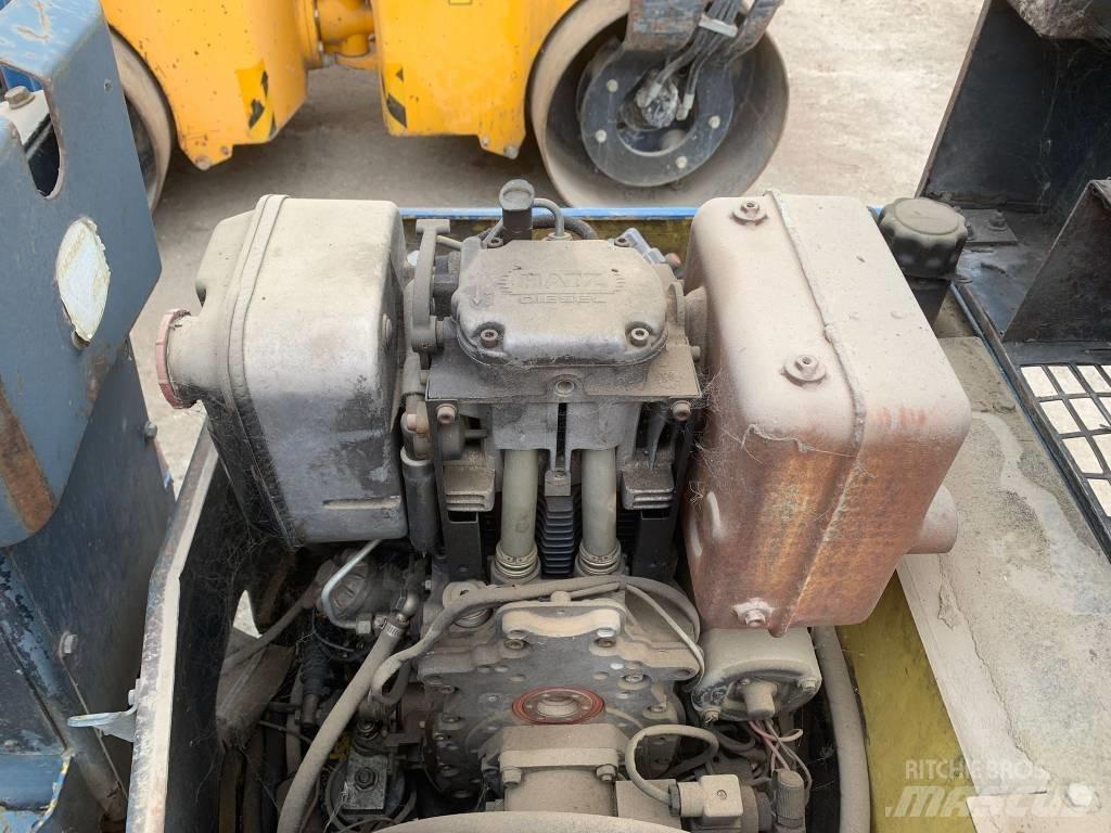 Bomag BW 80 AD タンデムローラ