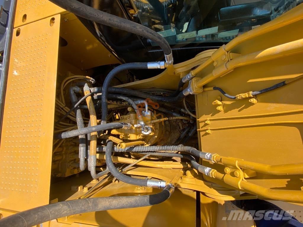 CAT CAT320 D2 大型油圧ショベル12t以上（パワーショベル・ユンボ）