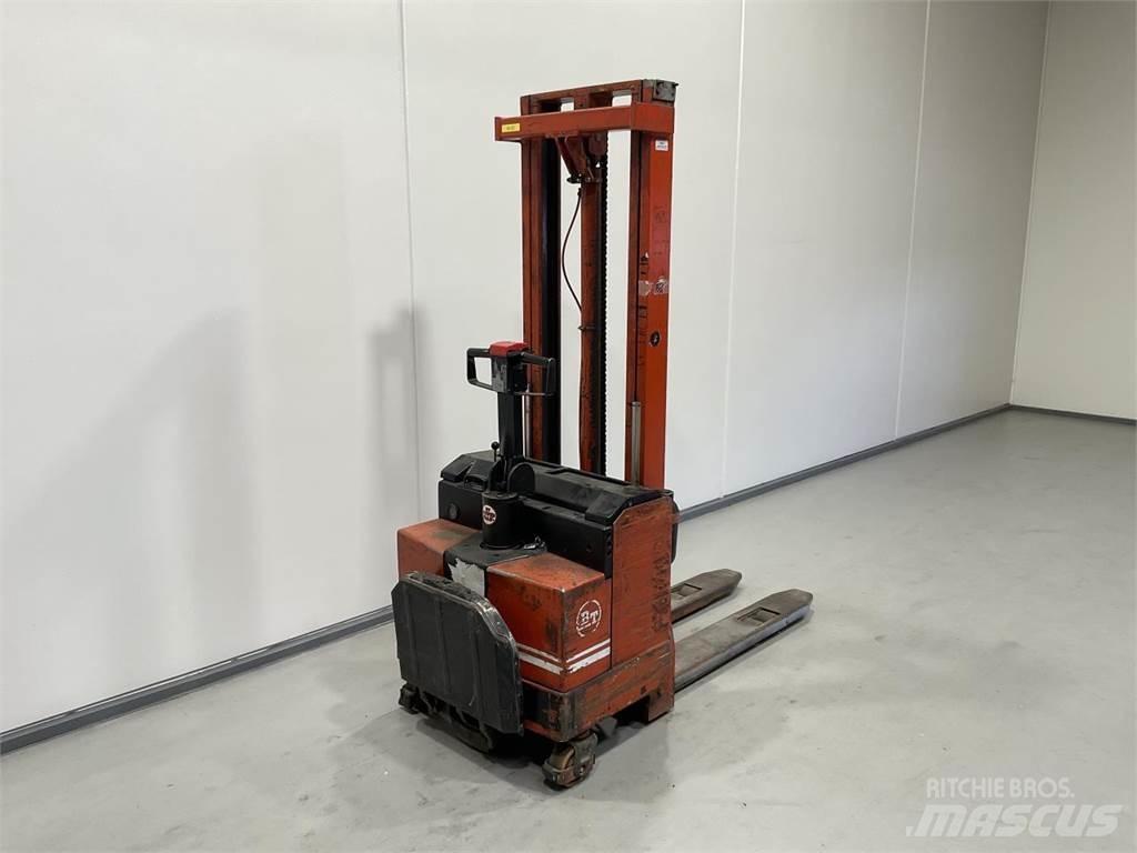 BT LSV 1250 E/10 自走式スタッカー