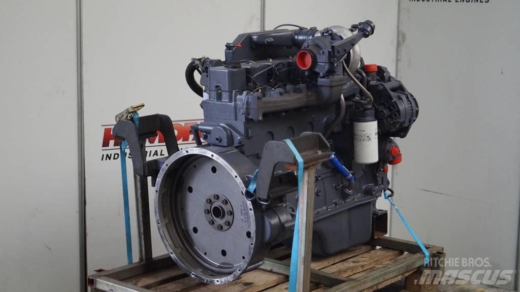 Cummins 6 BTA 5.9 エンジン
