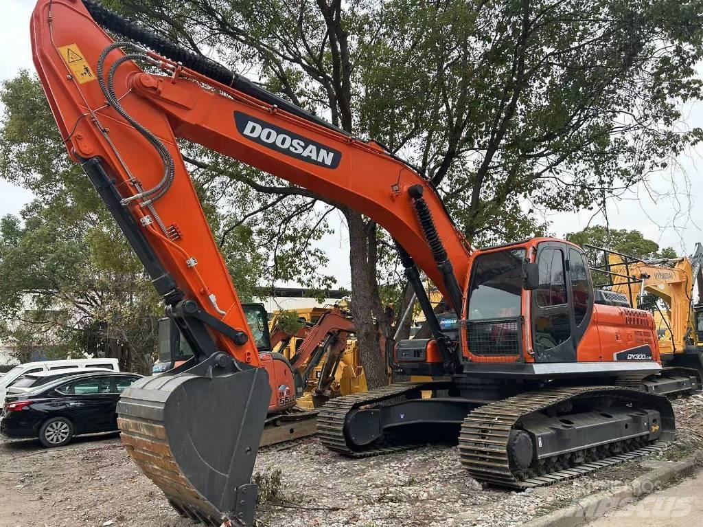 Doosan DX 300 LC 大型油圧ショベル12t以上（パワーショベル・ユンボ）