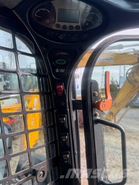 Bobcat S 530 スキッドステアローダー