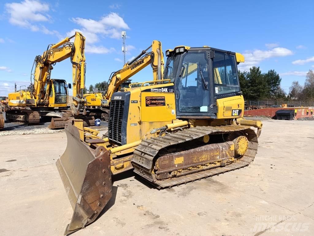 CAT D 4 K ブルドーザー