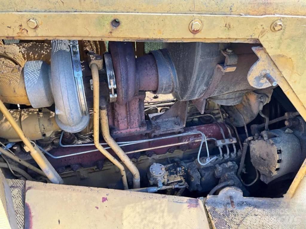 CAT D 7 G ブルドーザー