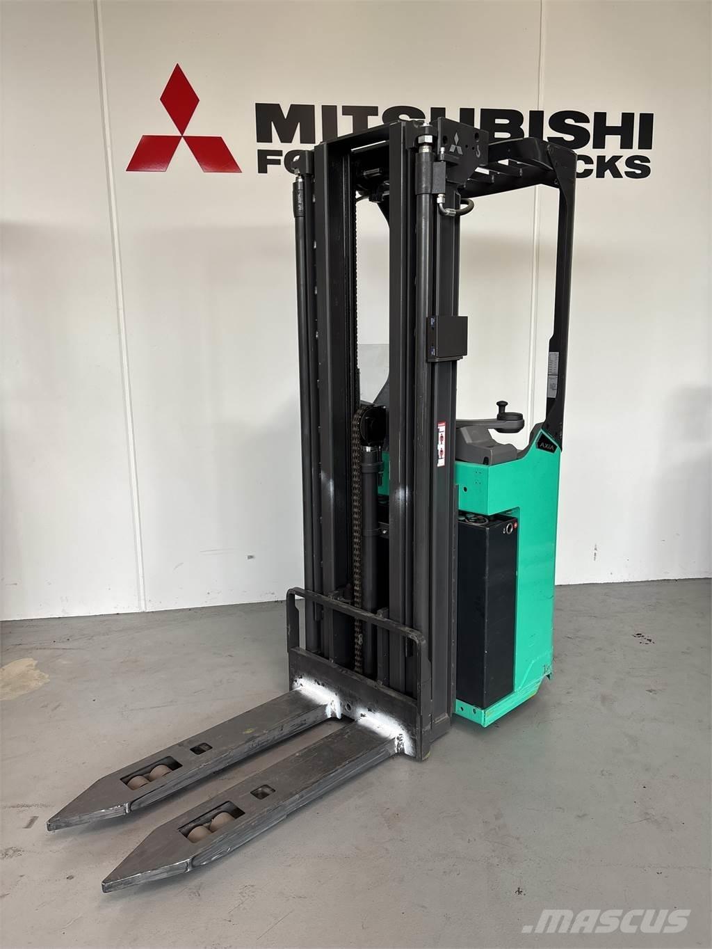Mitsubishi SBR20N2 自走式スタッカー