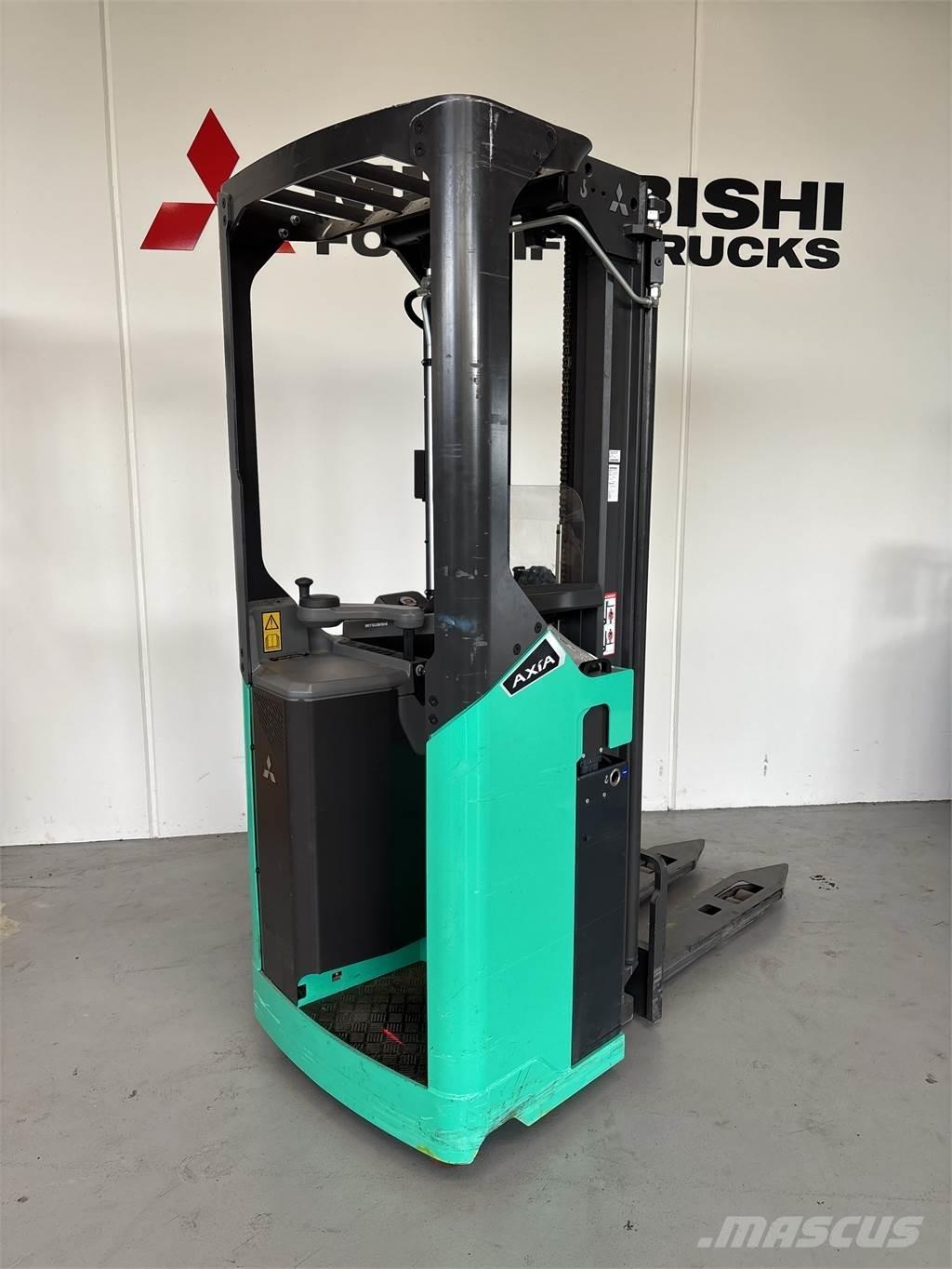 Mitsubishi SBR20N2 自走式スタッカー