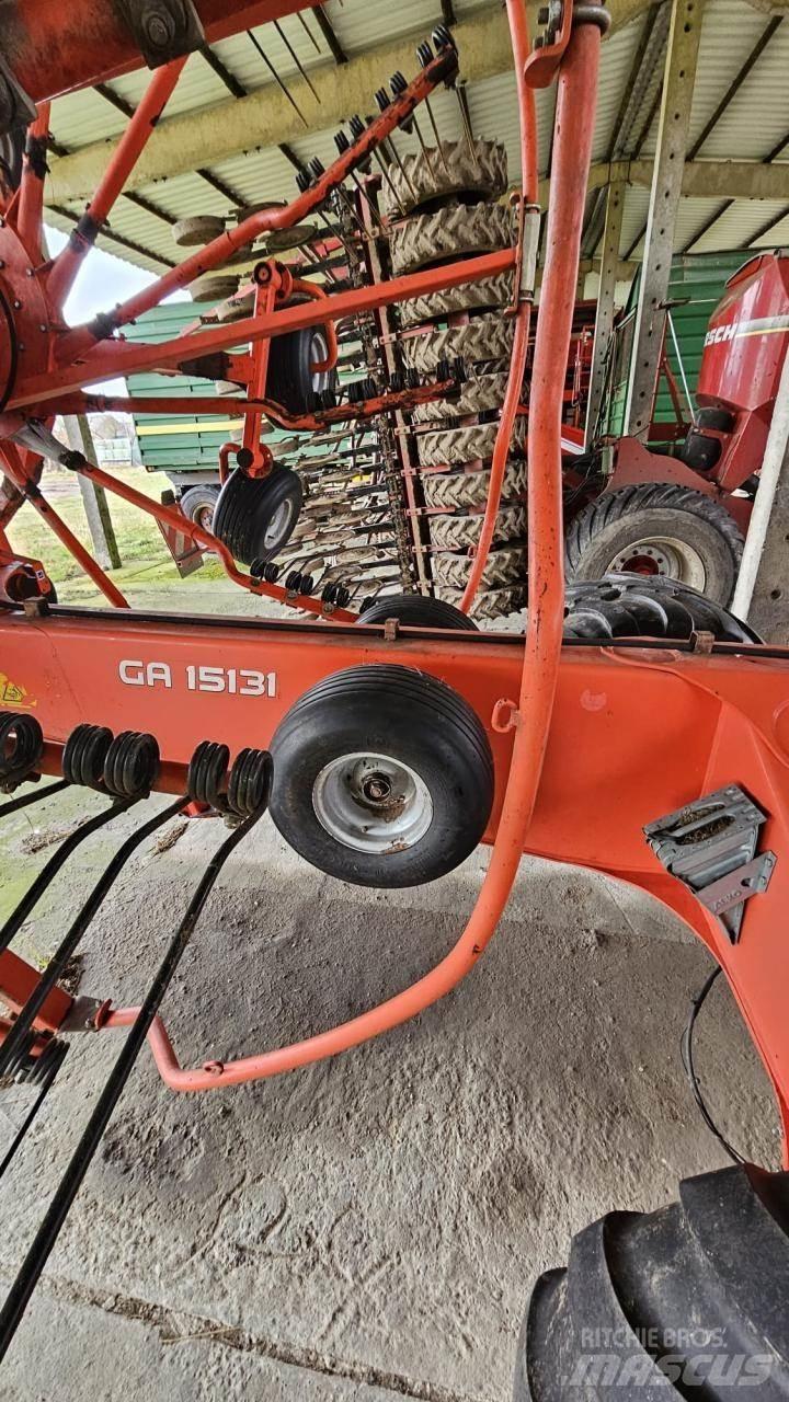 Kuhn GA 15131 ウィンドローア/レーキ