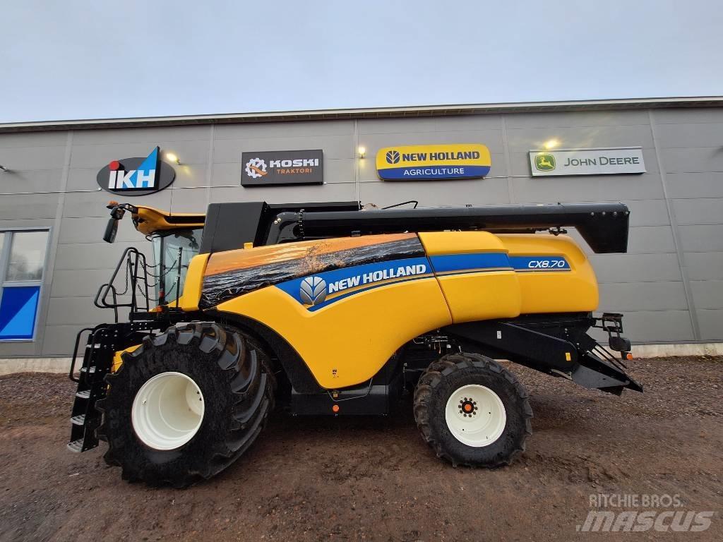 New Holland CX 8.70 コンバイン