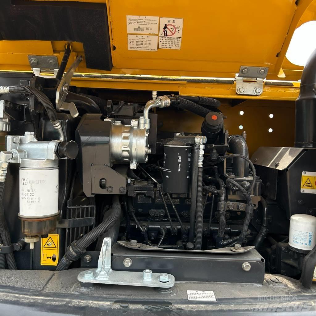 Komatsu 60-8 大型油圧ショベル12t以上（パワーショベル・ユンボ）