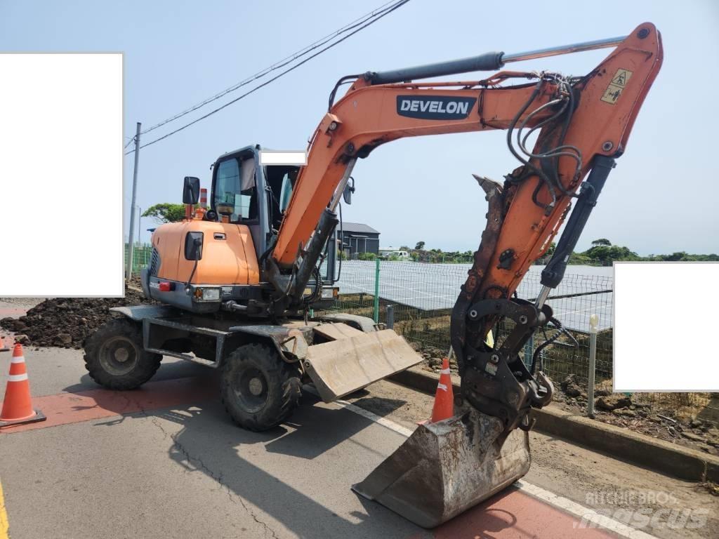 Doosan DX 55 W ホイール式油圧ショベル（パワーショベル・ユンボ・バックホー）