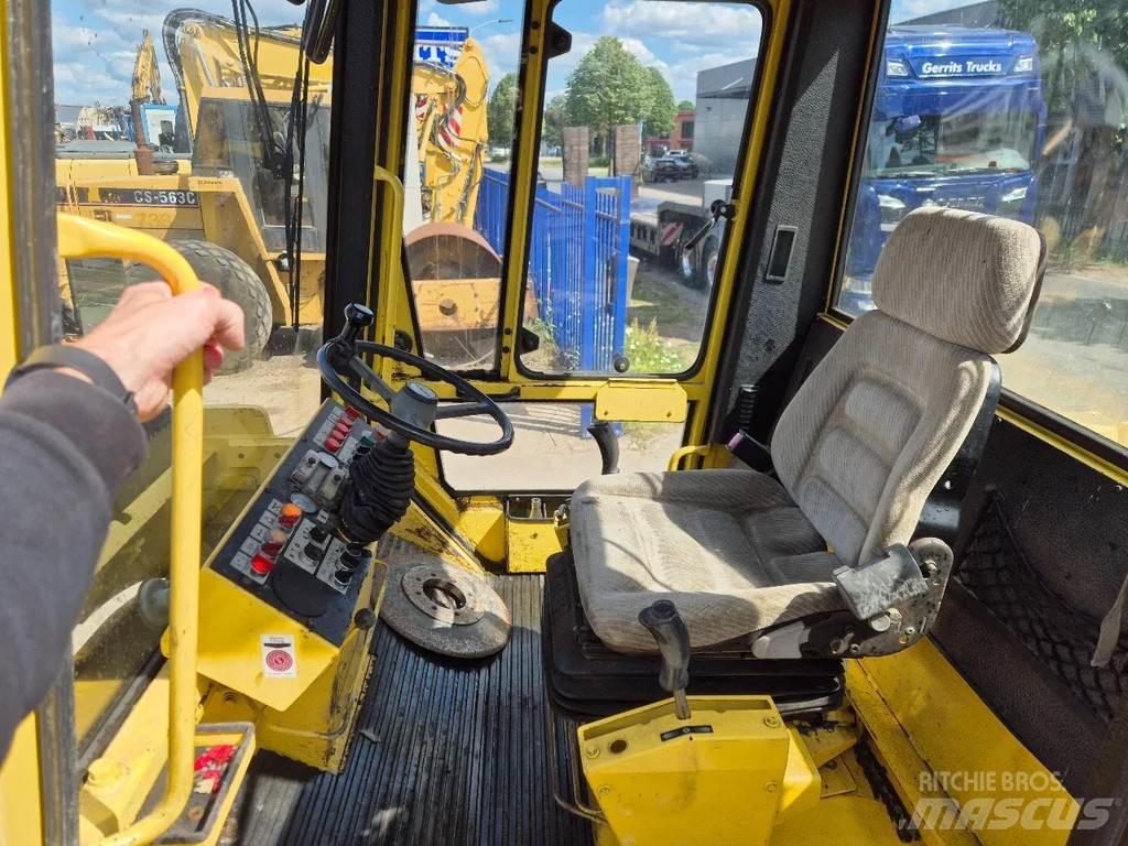 Bomag BW 144 AD-2 タンデムローラ