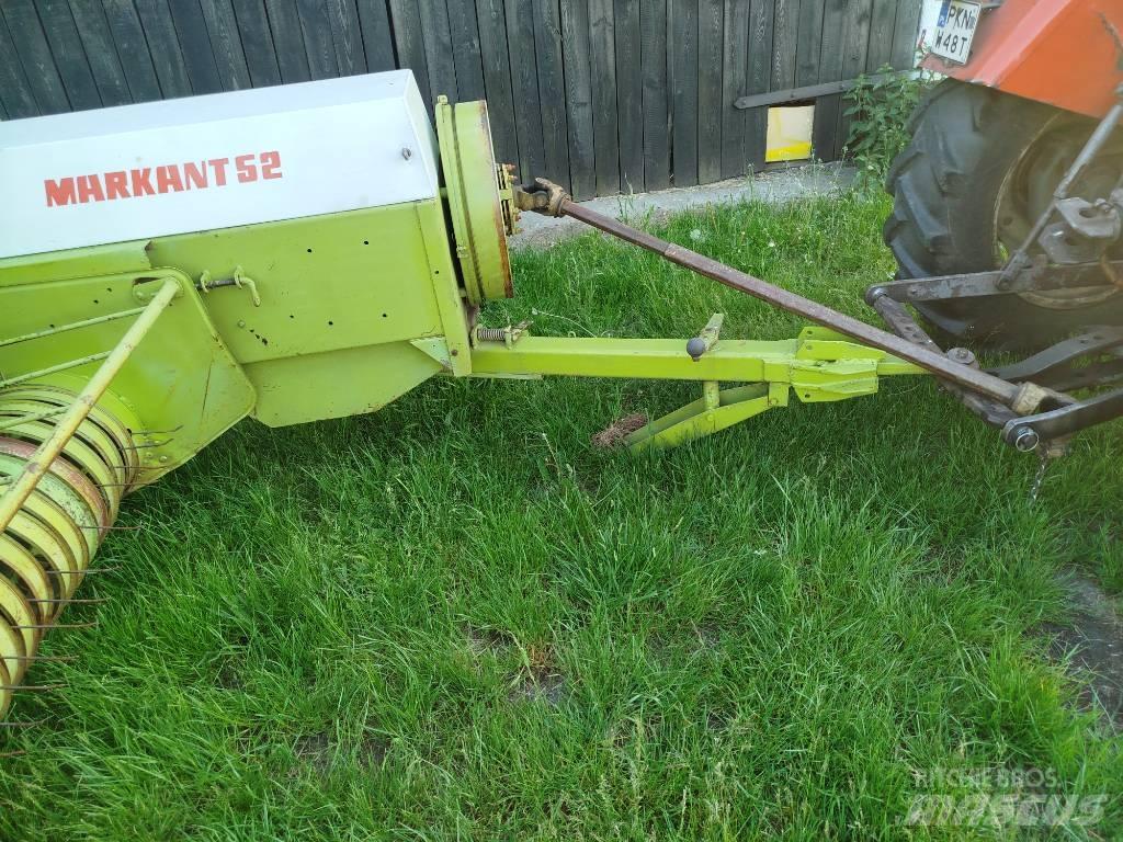 CLAAS Markant 52 スクエアベーラー