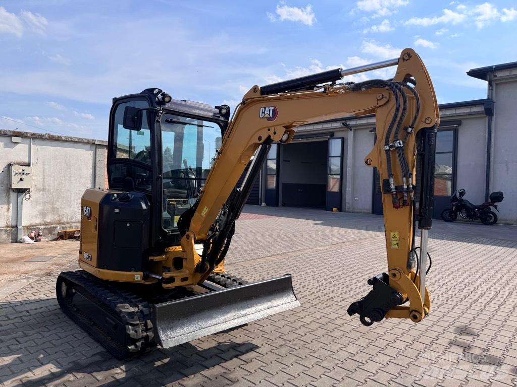 CAT 302.7 D CR ミニ油圧ショベル 7t以下（ミニユンボ・ミニディガー）