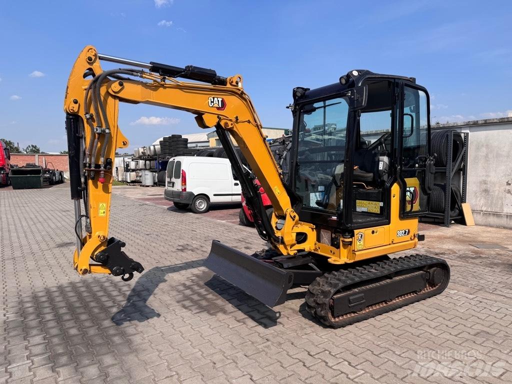 CAT 302.7 D CR ミニ油圧ショベル 7t以下（ミニユンボ・ミニディガー）