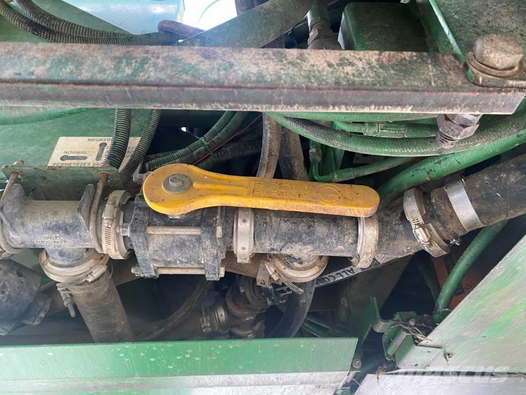 John Deere 4720 自走式噴霧器