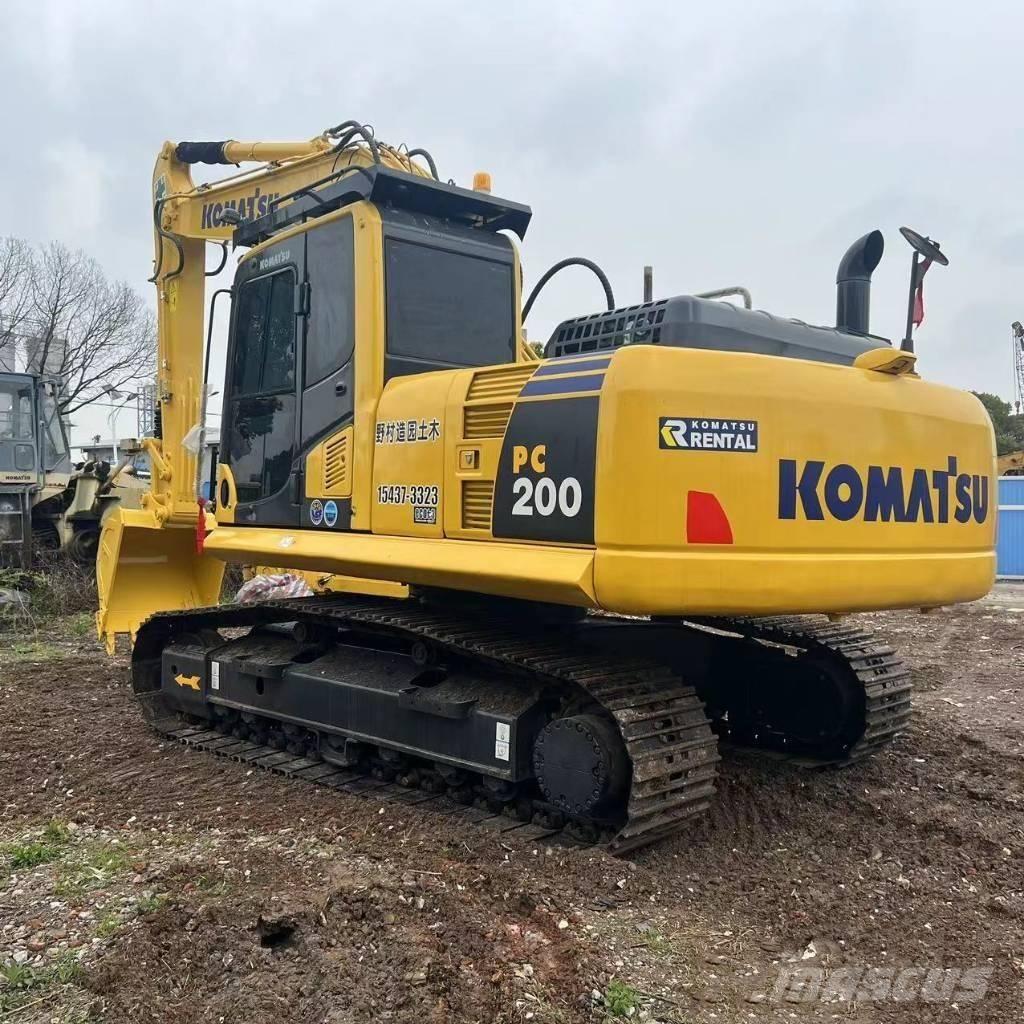 Komatsu pc200-8 大型油圧ショベル12t以上（パワーショベル・ユンボ）